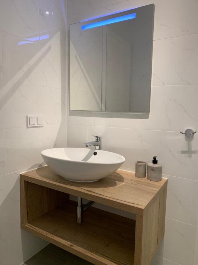 Villa Luxuria Baška Voda Екстериор снимка