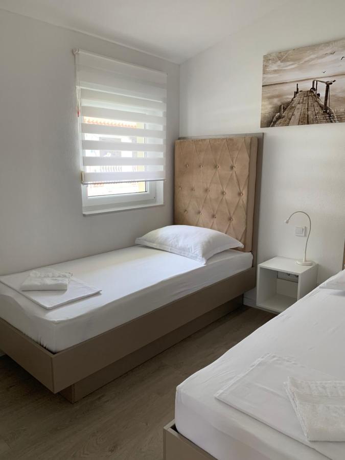 Villa Luxuria Baška Voda Екстериор снимка