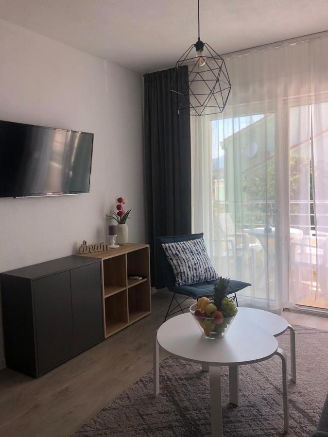 Villa Luxuria Baška Voda Екстериор снимка