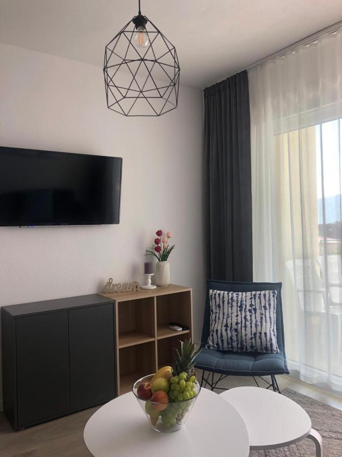 Villa Luxuria Baška Voda Екстериор снимка