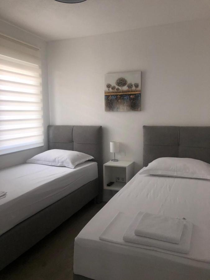 Villa Luxuria Baška Voda Екстериор снимка