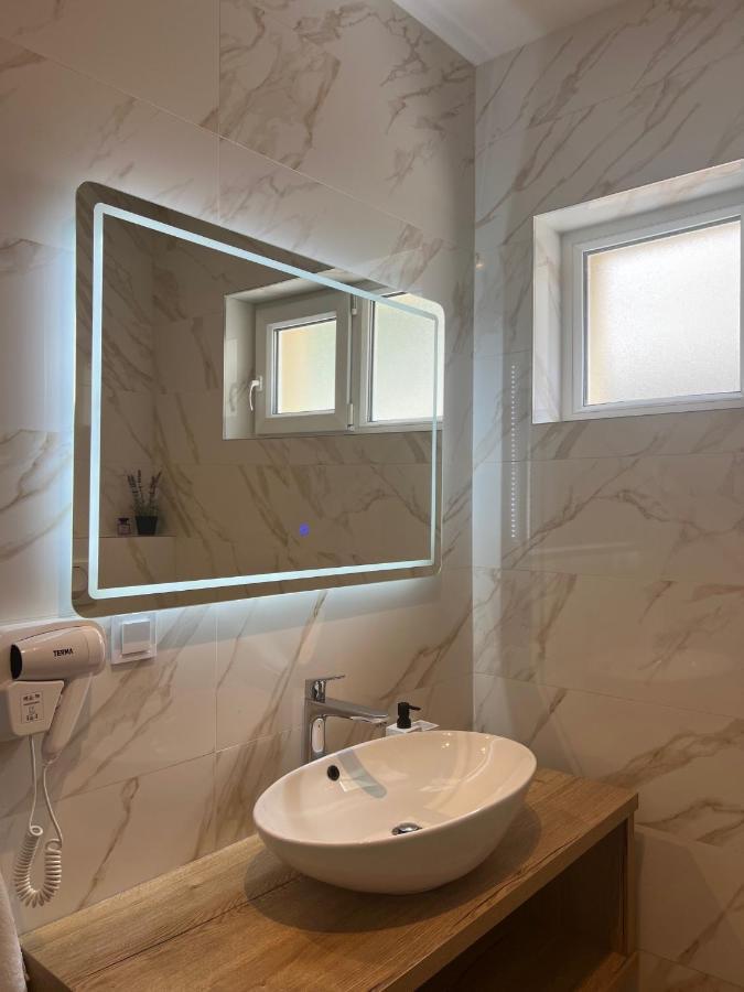 Villa Luxuria Baška Voda Екстериор снимка