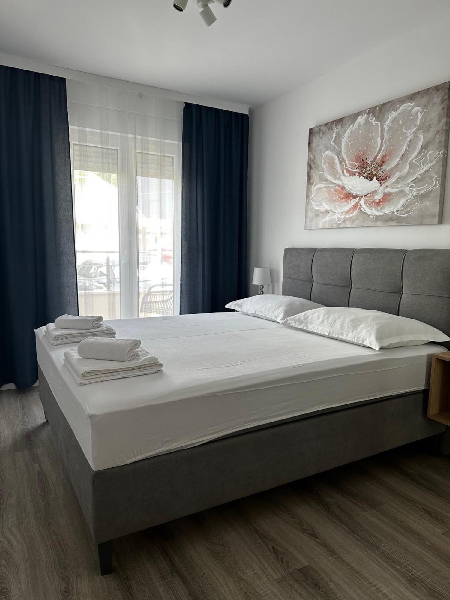 Villa Luxuria Baška Voda Екстериор снимка