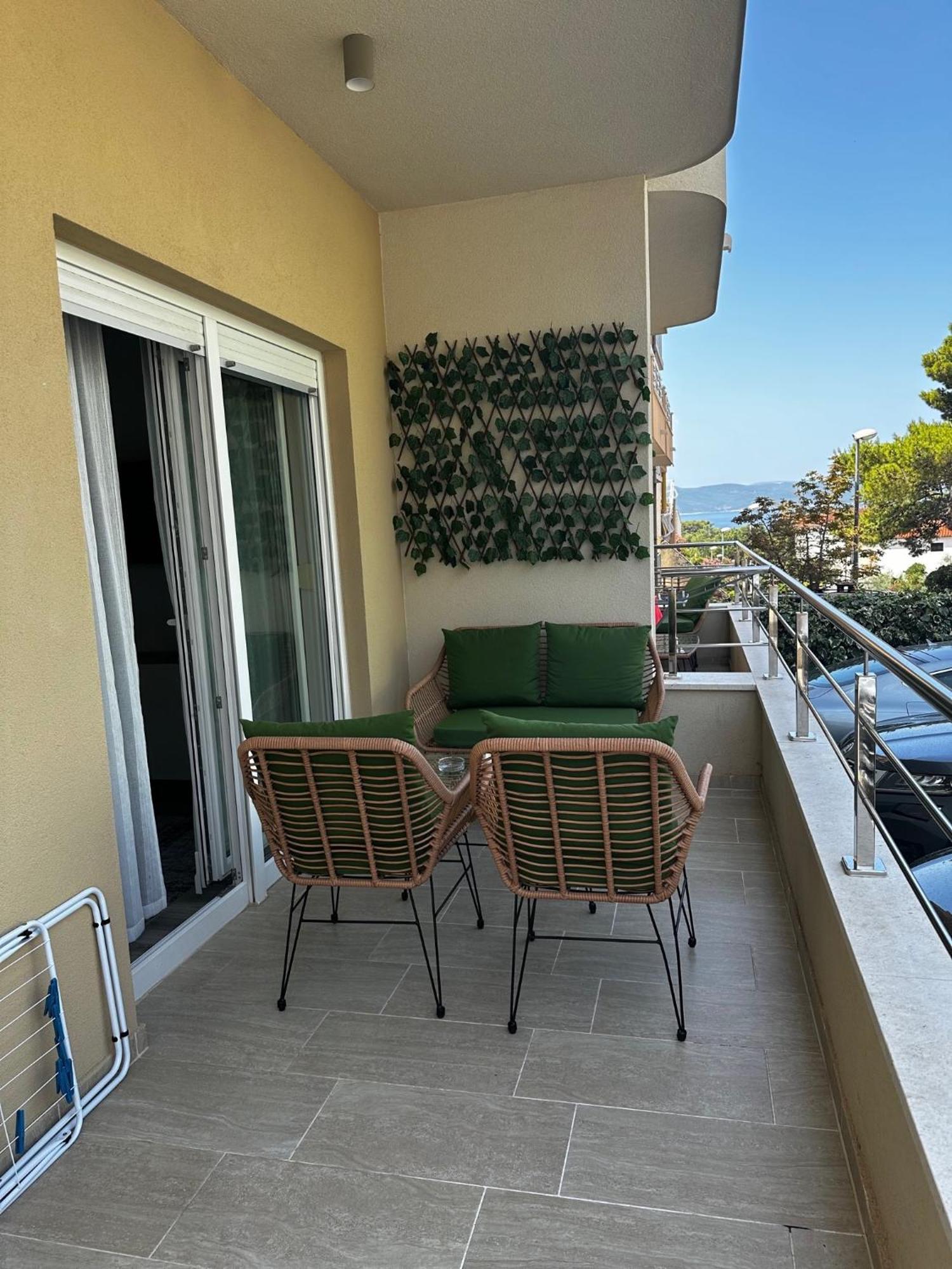 Villa Luxuria Baška Voda Екстериор снимка